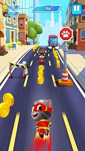 Talking Tom Hero Dash: Ladybug screenshot 3